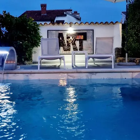 בית נופש Art House Krk *